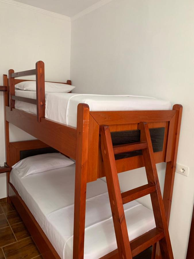 קסאמיל Hillside Apartments מראה חיצוני תמונה