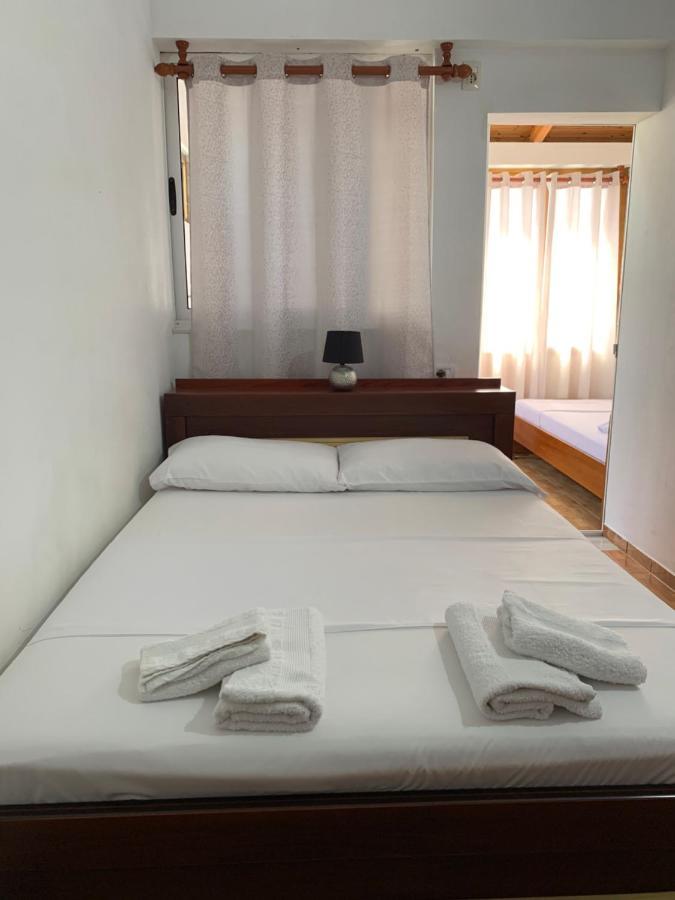 קסאמיל Hillside Apartments מראה חיצוני תמונה